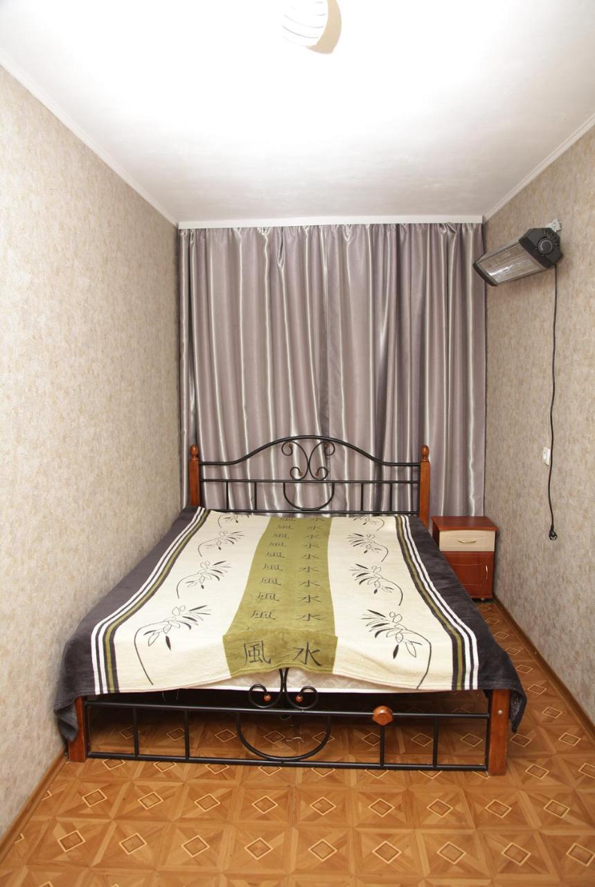 Apartment Nikolaya Ostrovskogo Dnepropetrovsk Exterior foto